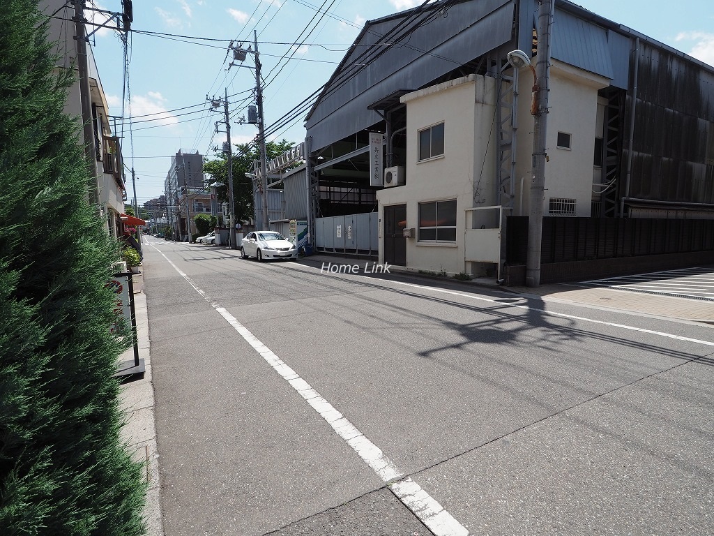 シャルマンコーポ志村三丁目　前面道路